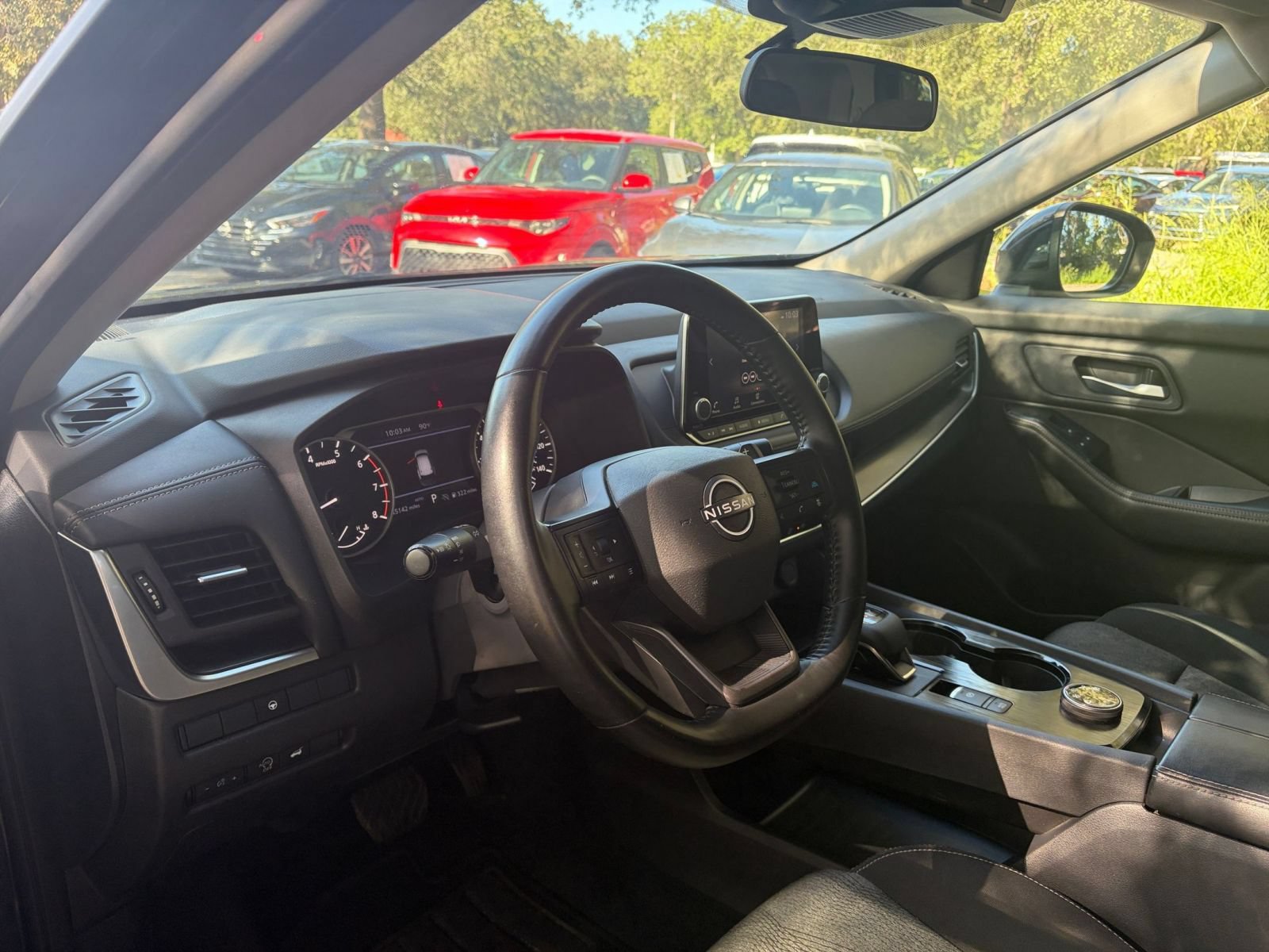 Used 2025 Nissan Rogue SV AWD/4WD image 35