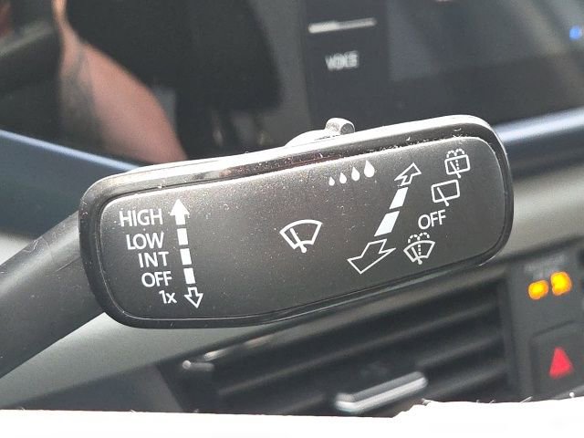 Used 2022 Volkswagen Taos SE image 41