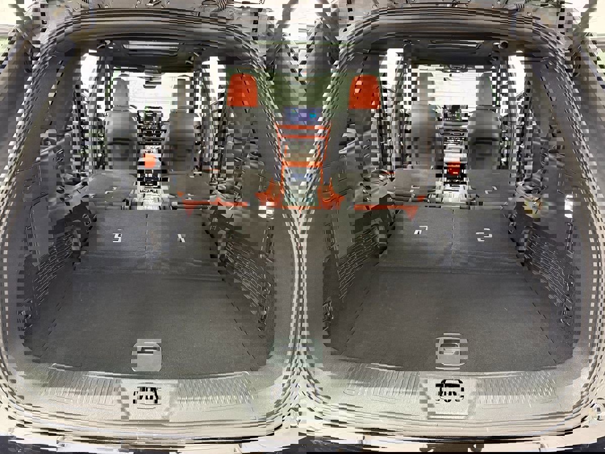 Used 2025 Lincoln Aviator Reserve w/ Jet Appearance Package image 39