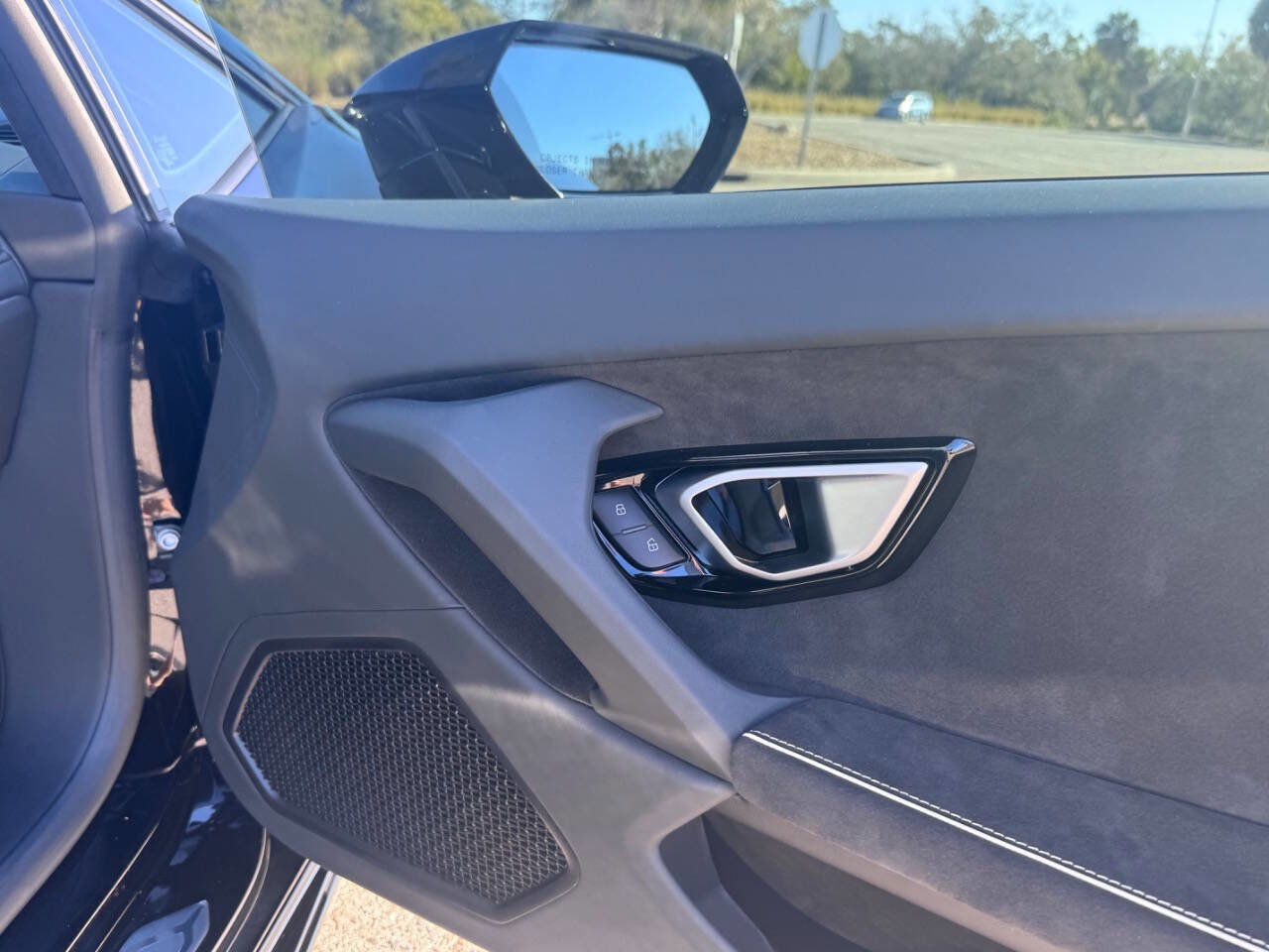 Used 2022 Lamborghini Huracan EVO image 80