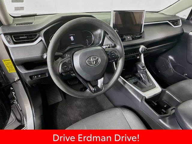 Certified 2023 Toyota RAV4 XLE FWD image 7