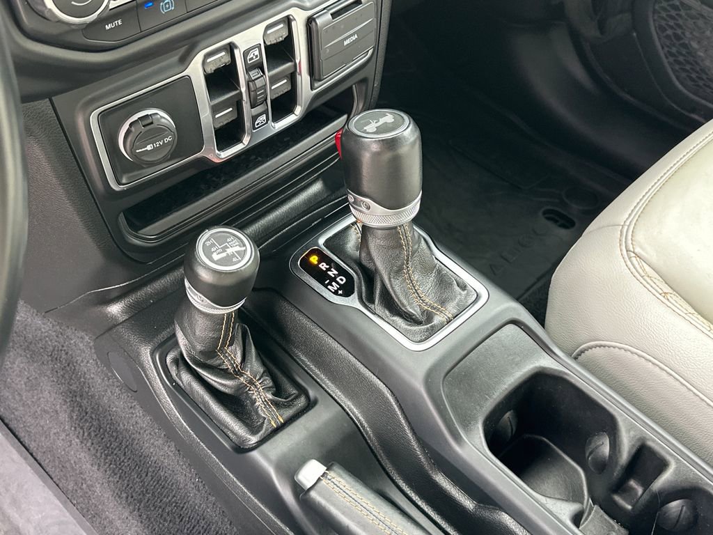 Used 2021 Jeep Wrangler Unlimited Sahara image 20