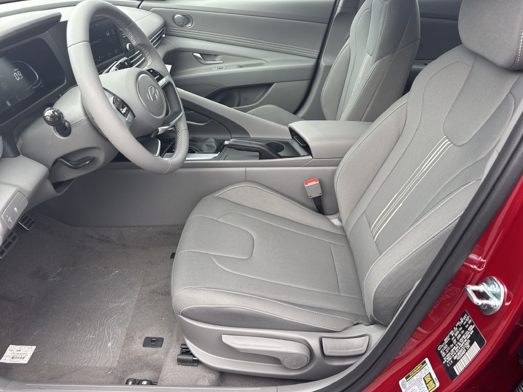 Certified 2026 Hyundai Elantra Sport w/ Cargo Package FWD image 9