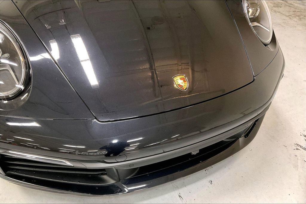 Used 2024 Porsche 911 Carrera 4S w/ Premium Package image 31