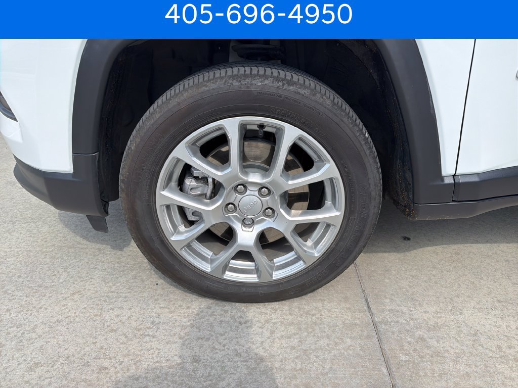 Used 2024 Jeep Compass Latitude AWD/4WD image 11