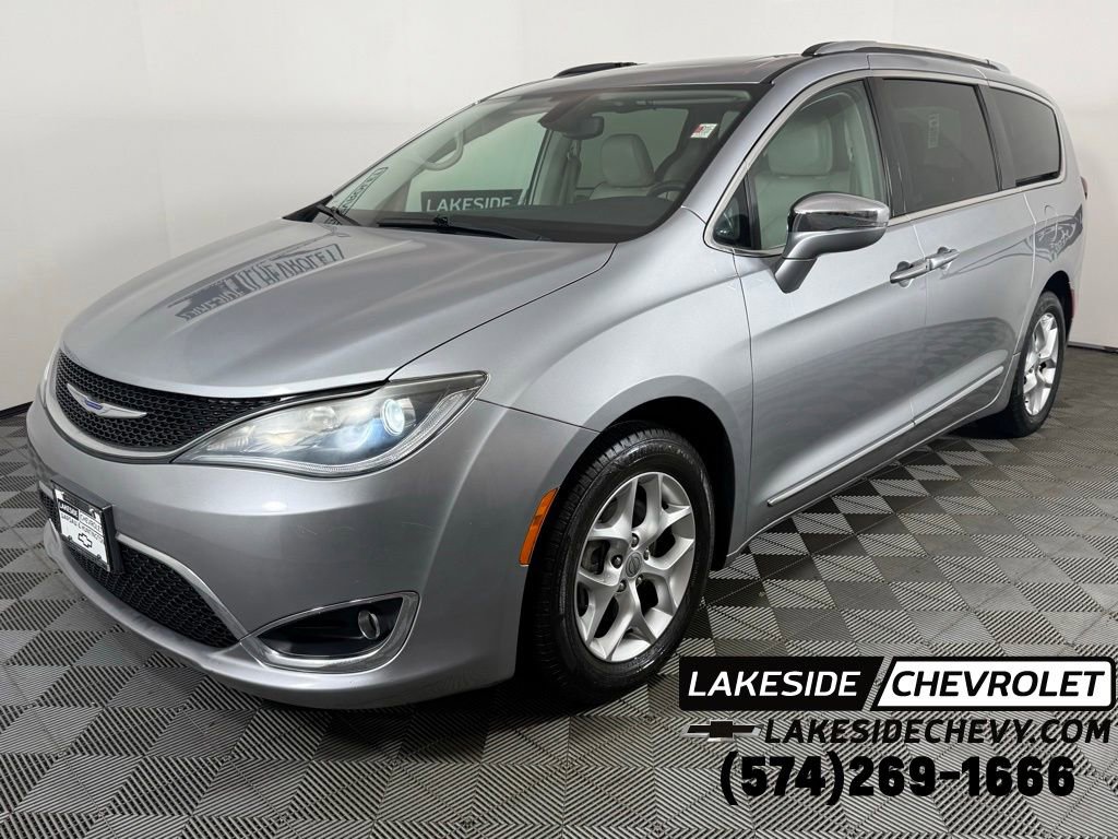 Used 2020 Chrysler Pacifica Limited image 1