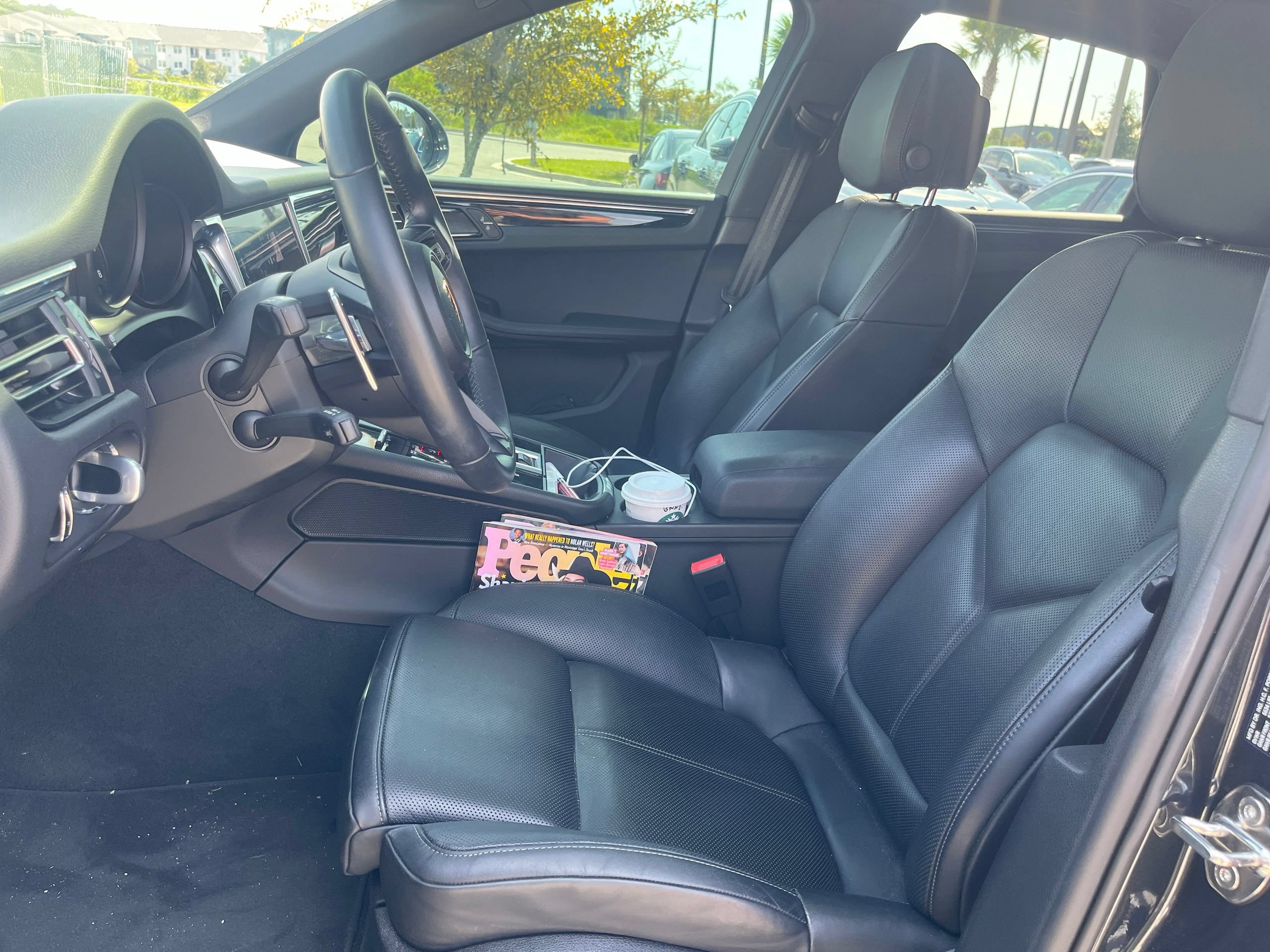 Used 2024 Porsche Macan AWD/4WD image 25