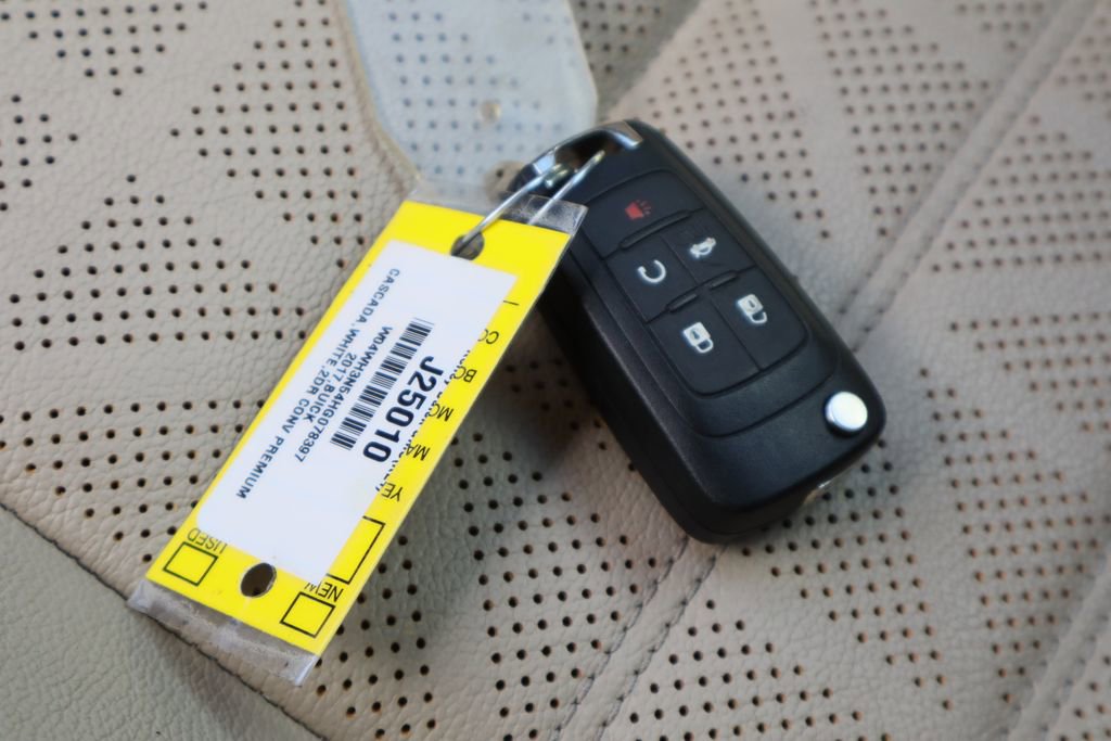 Used 2017 Buick Cascada Premium image 29