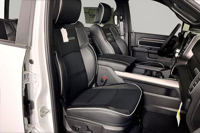 New 2026 RAM 2500 Laramie w/ Night Edition AWD/4WD image 12