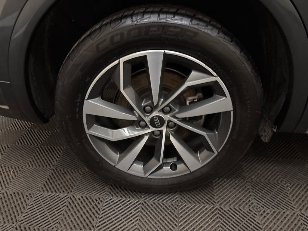 Used 2024 Audi Q5 2.0T Premium Plus image 24