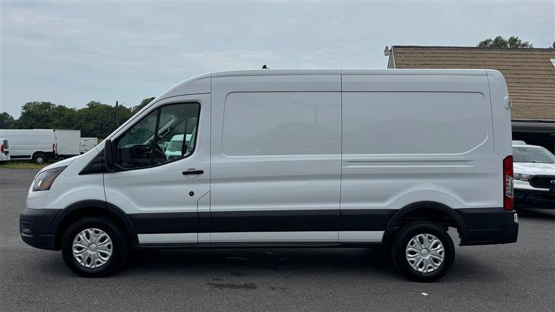 Used 2023 Ford E-Transit Medium Roof RWD image 10