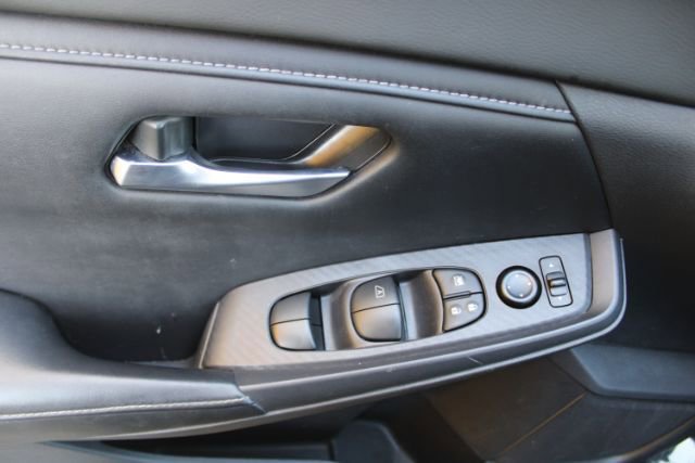 Used 2021 Nissan Sentra SV image 6
