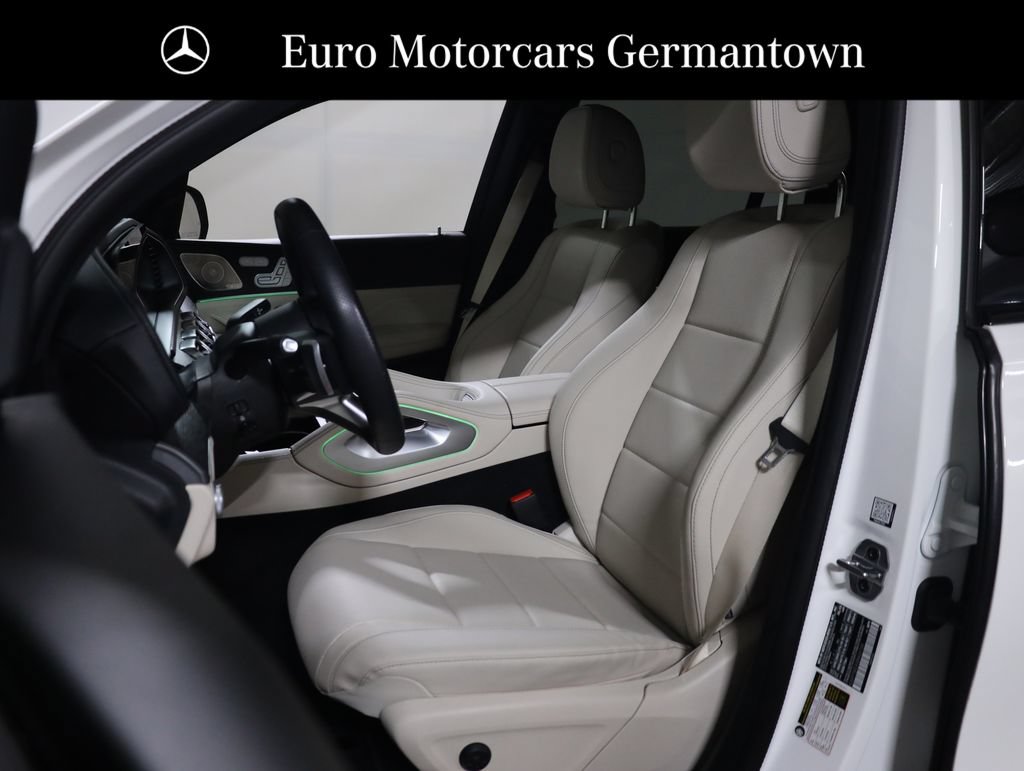 Used 2025 Mercedes-Benz GLS 450 4MATIC w/ AMG Line Exterior image 39