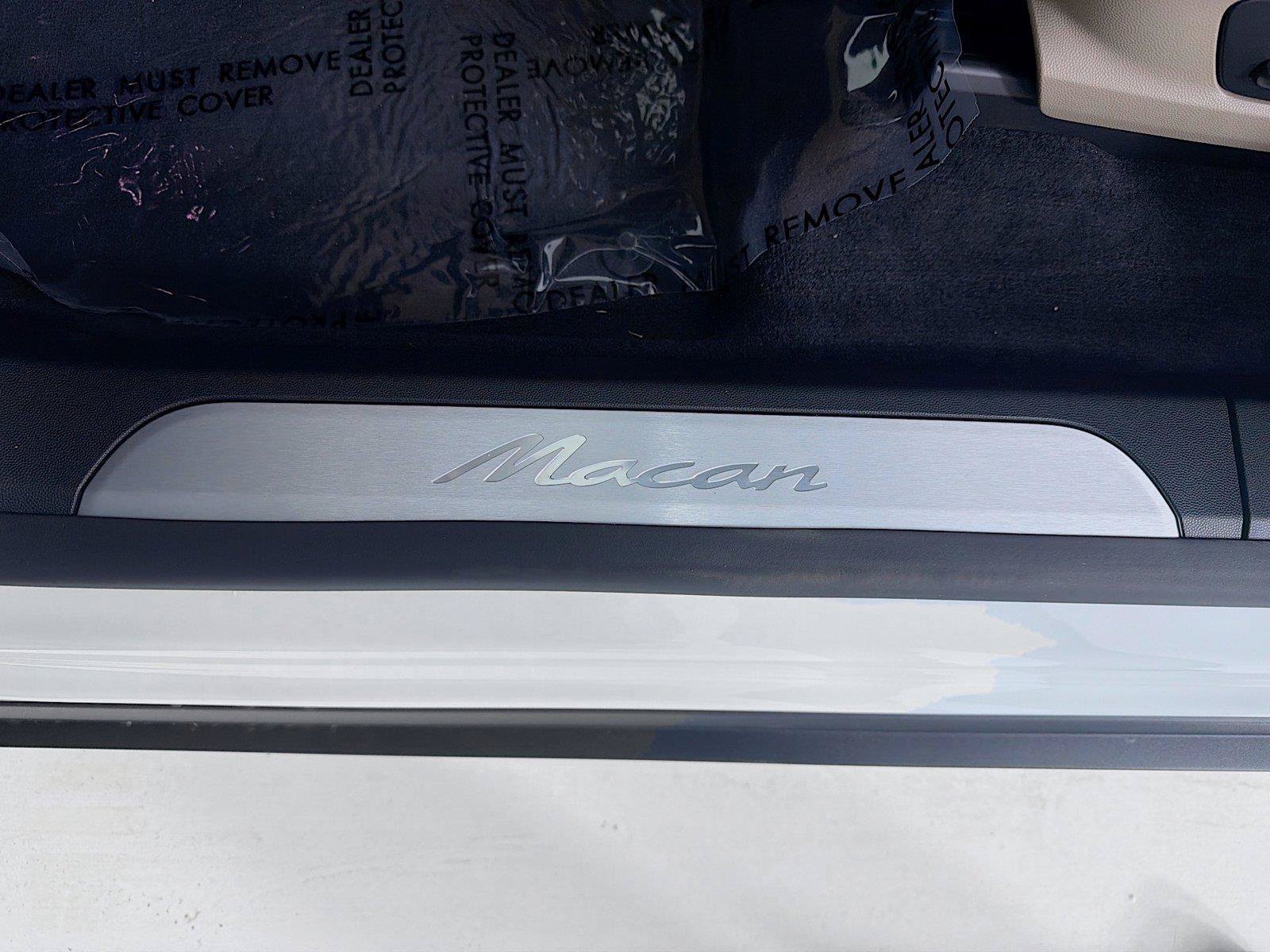 Certified 2026 Porsche Macan Electric RWD image 10