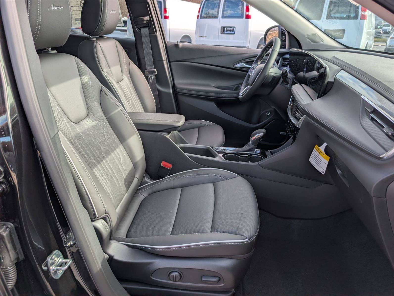 New 2026 Buick Encore GX Avenir w/ Avenir Convenience Package FWD image 7
