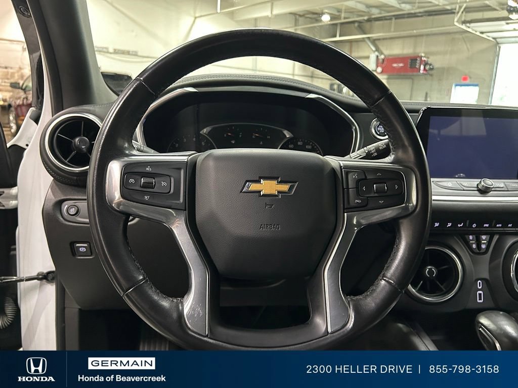 Used 2020 Chevrolet Blazer LT w/ Sound & Technology Package AWD/4WD image 16