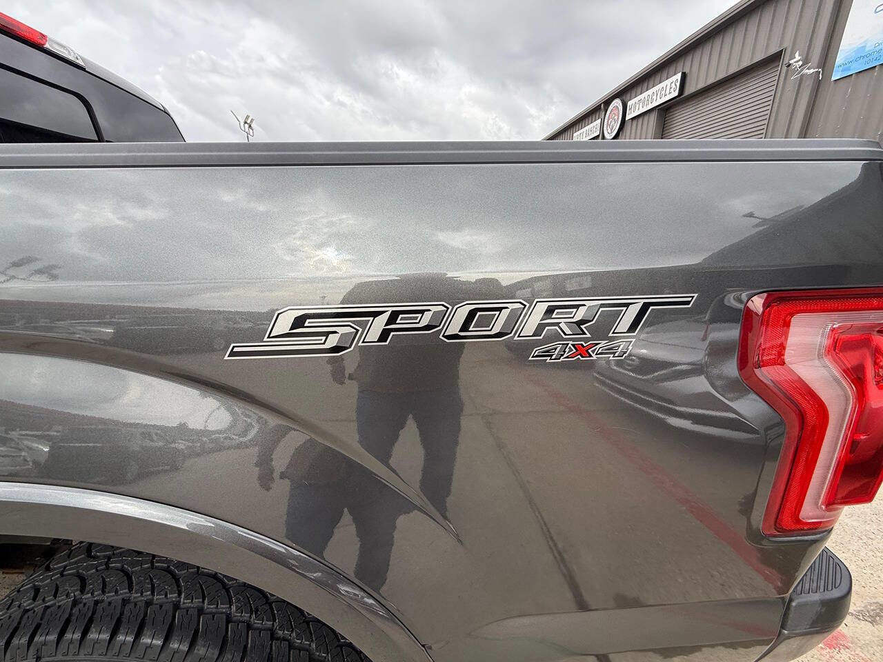 Used 2018 Ford F150 XLT w/ Equipment Group 302A Luxury image 7