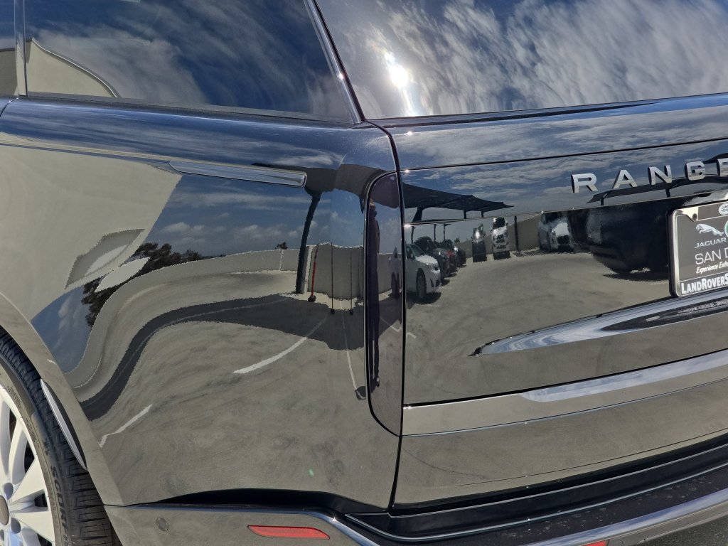 New 2026 Land Rover Range Rover SE AWD/4WD image 9