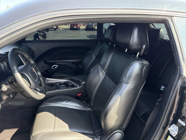 Used 2016 Dodge Challenger R/T Plus RWD image 20