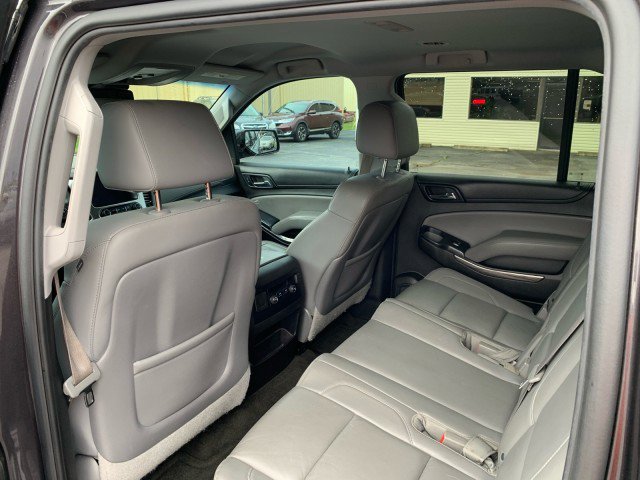 Used 2015 Chevrolet Suburban LT RWD image 11