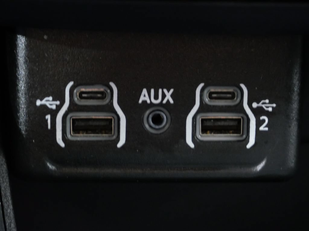 Used 2025 Dodge Durango GT AWD/4WD image 21