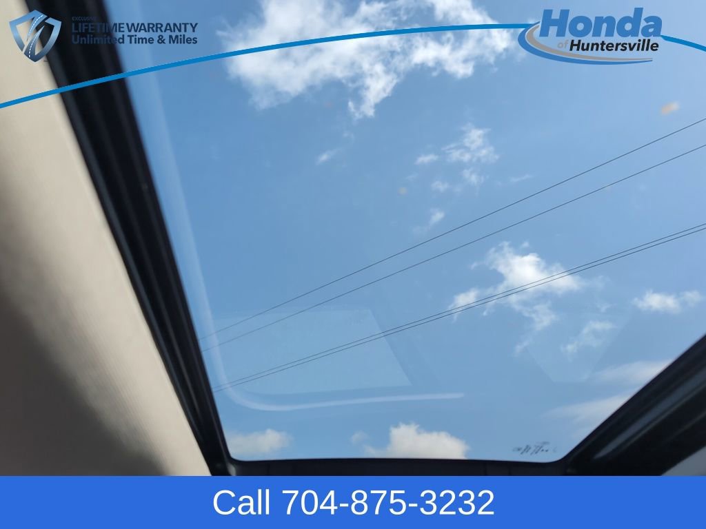 Used 2024 Honda Civic Touring image 31