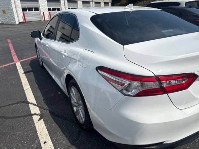 Used 2020 Toyota Camry LE FWD image 8