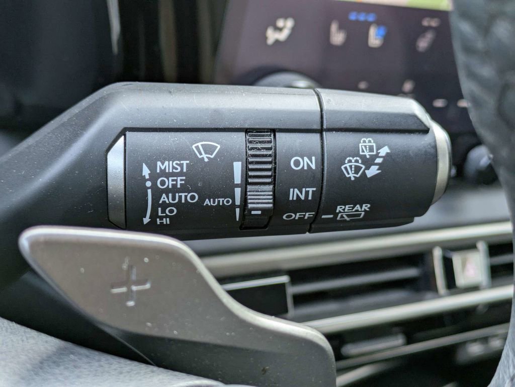 Used 2023 Lexus RX 350 w/ Accessory Package (2T) AWD/4WD image 39