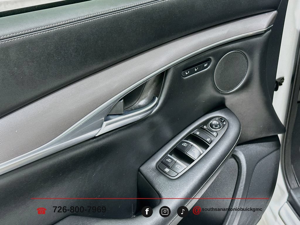 Used 2023 INFINITI QX50 Luxe FWD image 18