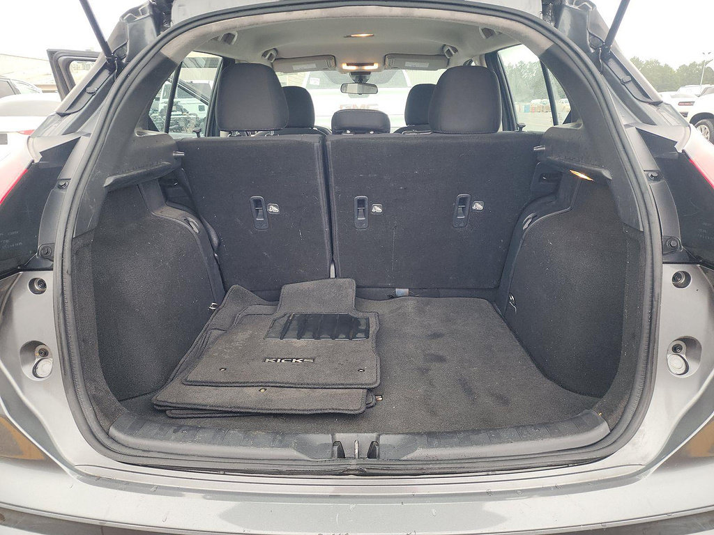 Certified 2021 Nissan Kicks S FWD image 11