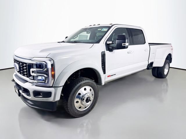 New 2025 Ford F450 Platinum w/ FX4 Off-Road Package image 3