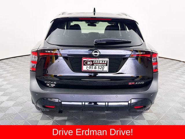 Used 2025 Nissan Kicks SR AWD/4WD image 22