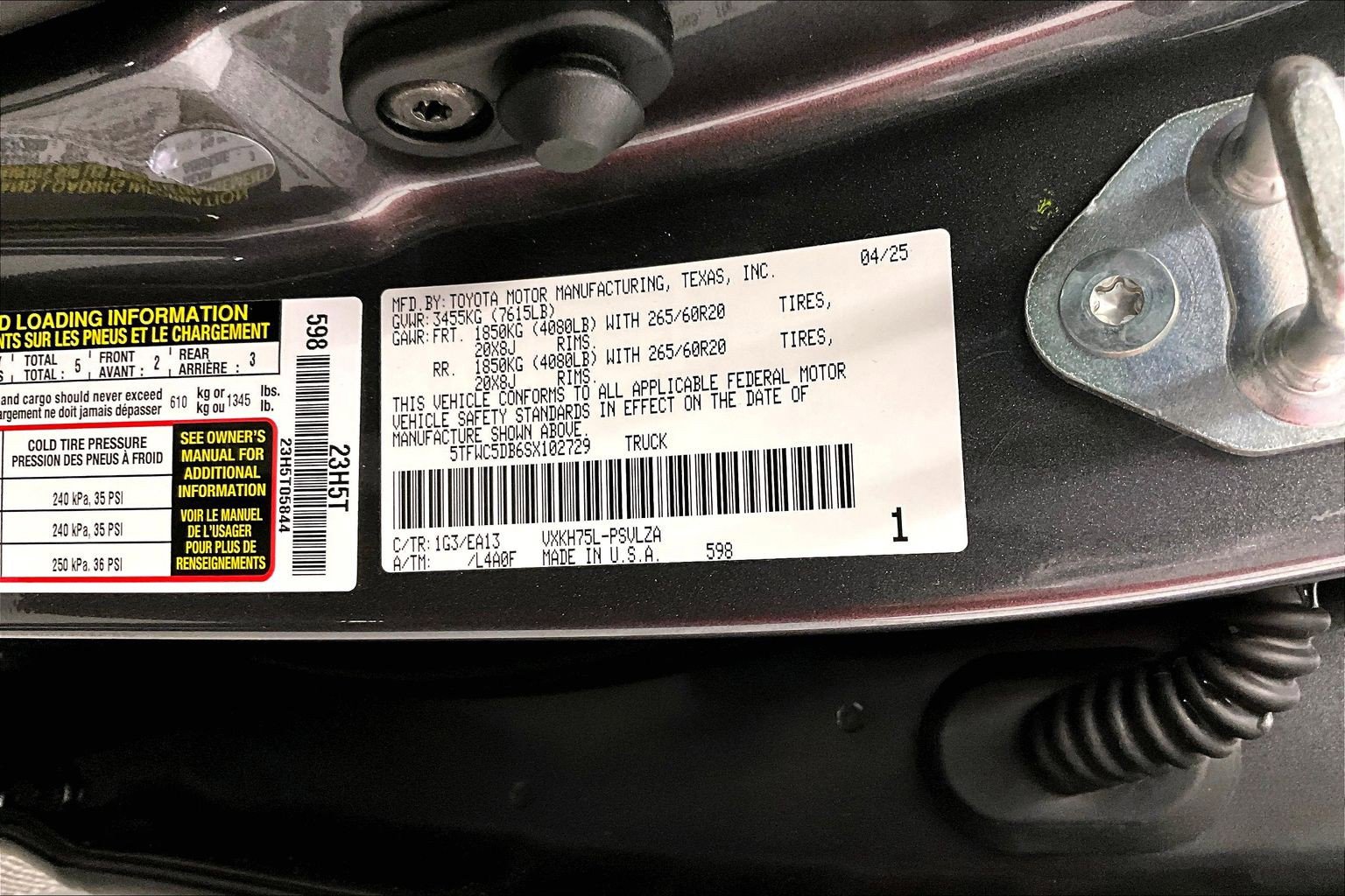Used 2025 Toyota Tundra Limited AWD/4WD image 39