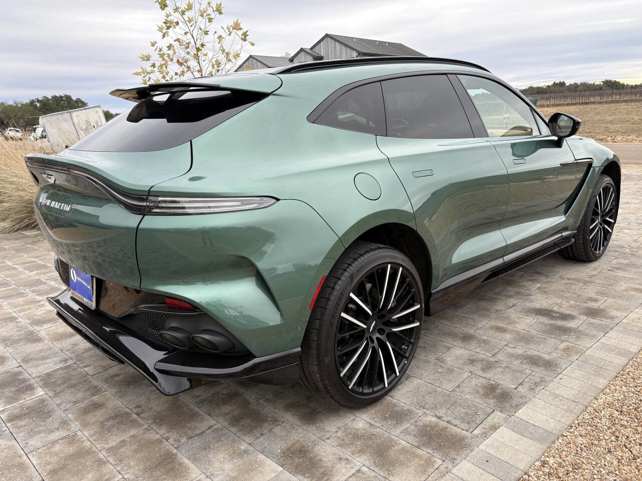 Used 2024 Aston Martin DBX 707 image 4