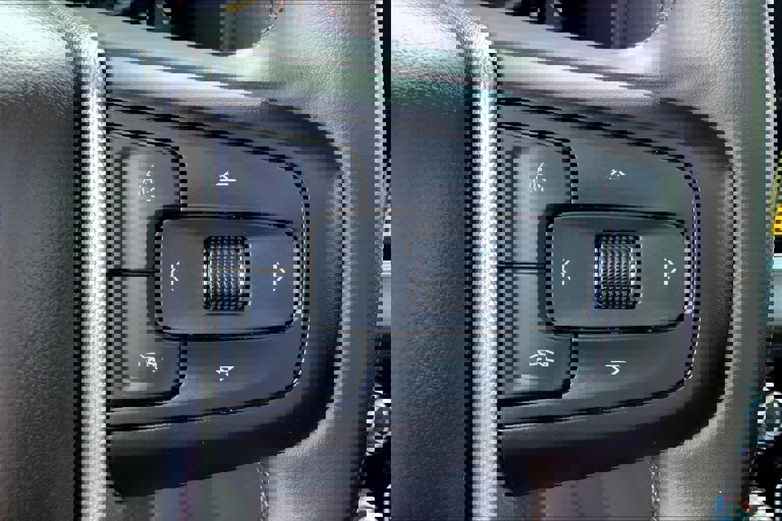 Certified 2023 GMC Yukon Denali image 23