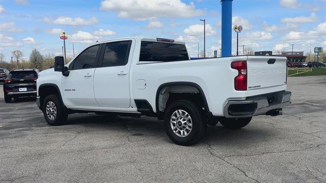 Used 2024 Chevrolet Silverado 2500 LT w/ Convenience Package AWD/4WD image 6