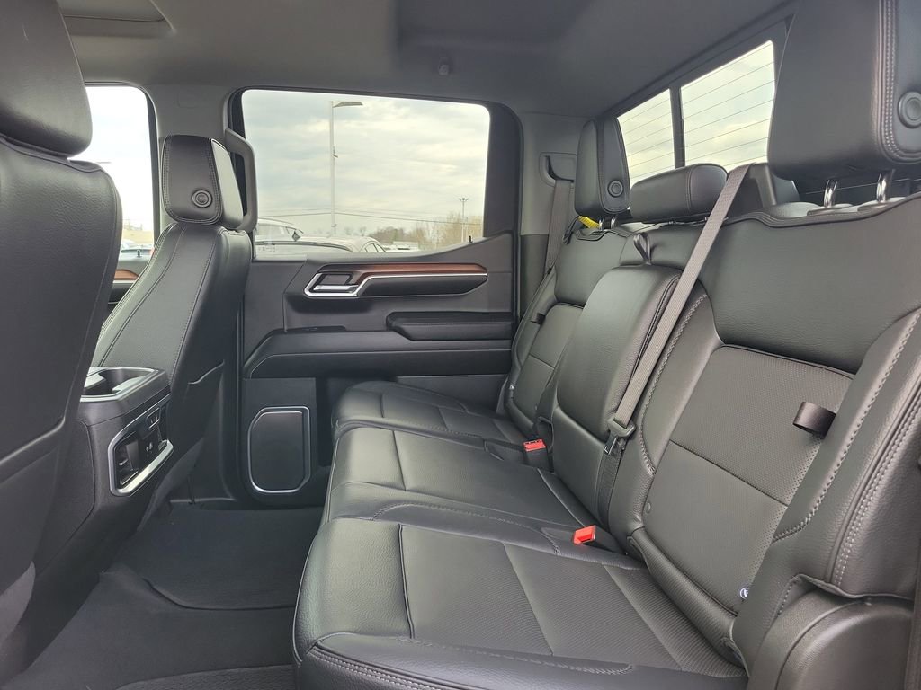 Used 2024 GMC Sierra 1500 Denali w/ Technology Package image 12