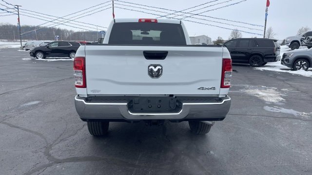 Used 2022 RAM 2500 Tradesman w/ Chrome Appearance Group image 4