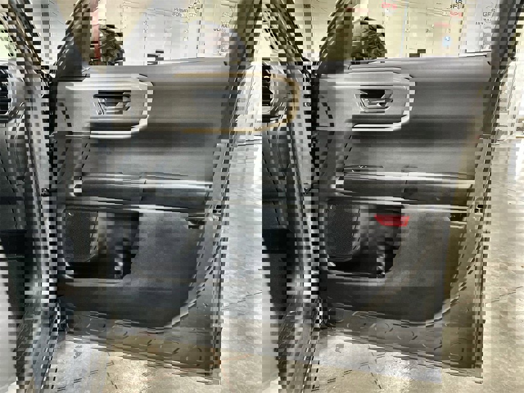 Used 2025 Ford Bronco Sport Big Bend w/ Convenience Package image 29