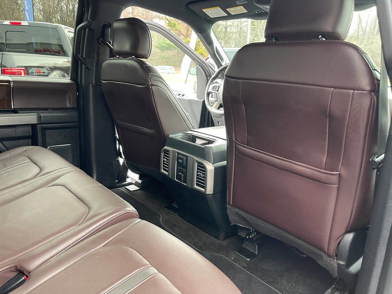 Used 2015 Ford F150 Platinum w/ Equipment Group 701A Luxury AWD/4WD image 36