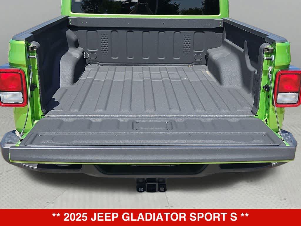 New 2025 Jeep Gladiator Sport w/ Premium Package AWD/4WD image 32