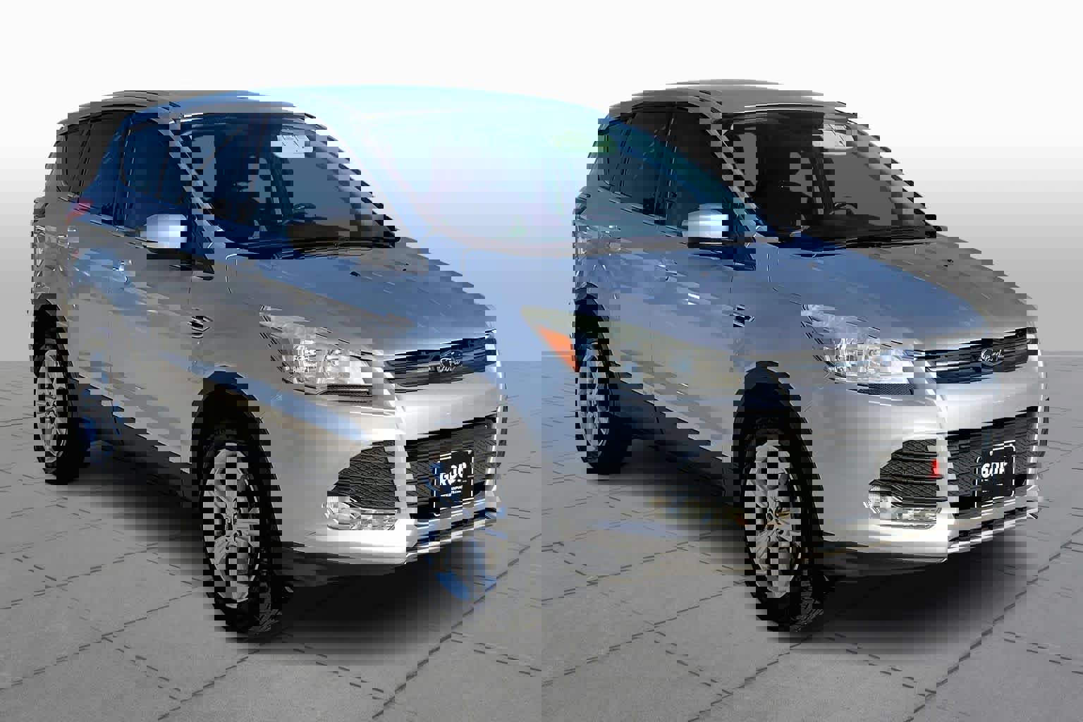 Used 2015 Ford Escape SE image 3