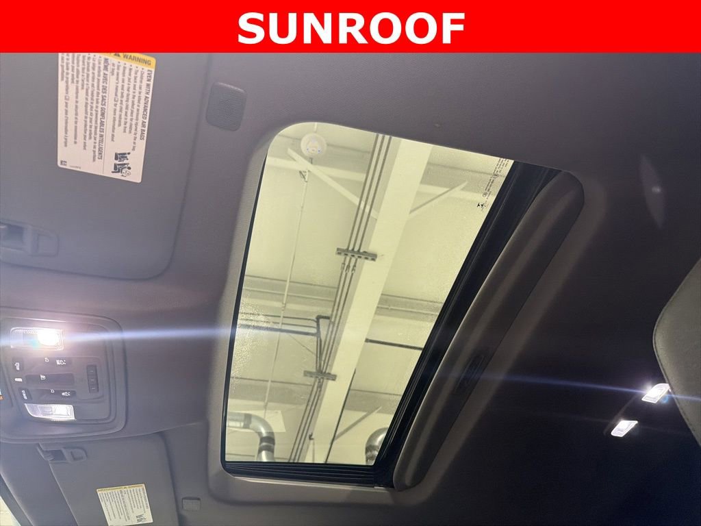 Used 2019 Chevrolet Silverado 1500 LT Trail Boss image 3