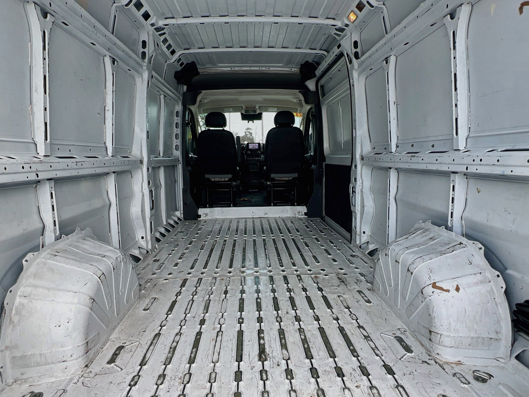 Used 2023 RAM ProMaster 2500 FWD image 31