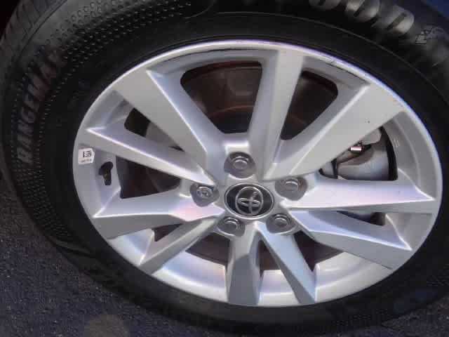Used 2026 Toyota Camry LE AWD/4WD image 18
