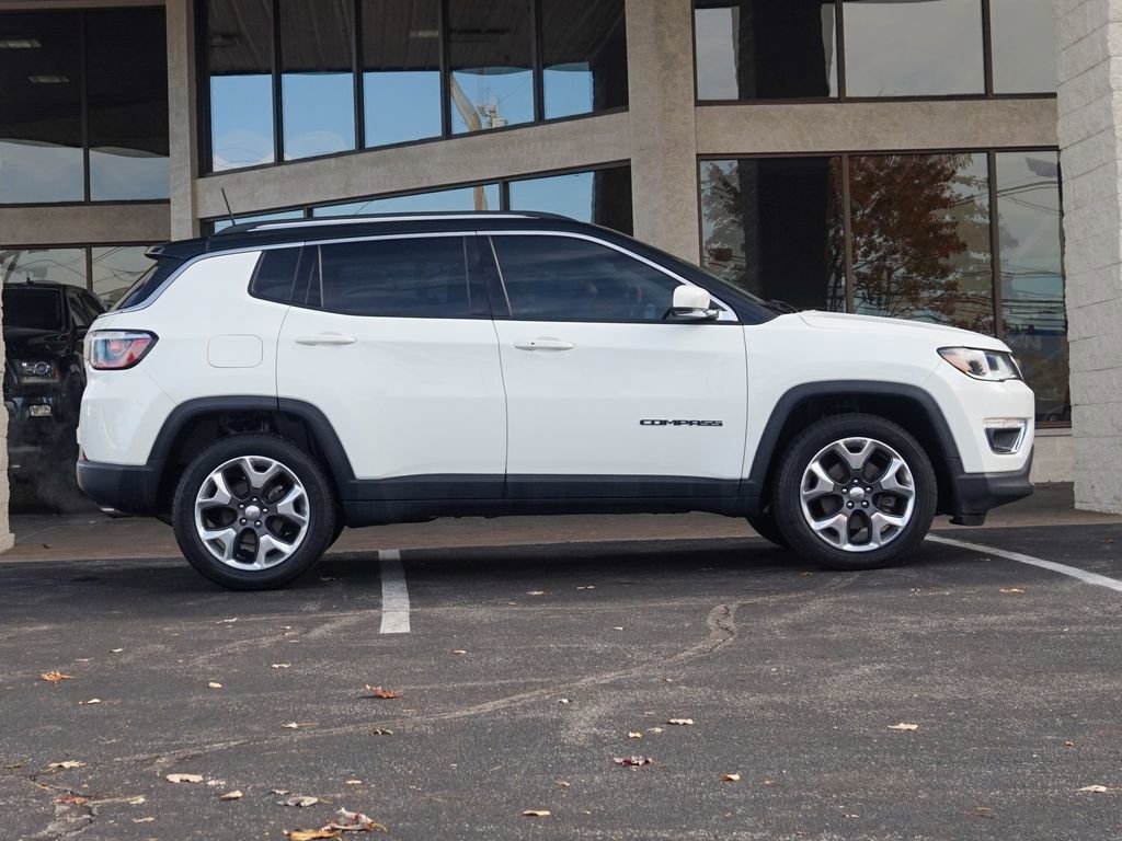 Used 2018 Jeep Compass Limited w/ Navigation Group image 4