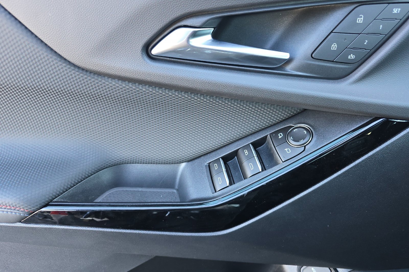 New 2026 Chevrolet Equinox RS w/ Convenience Package III image 10