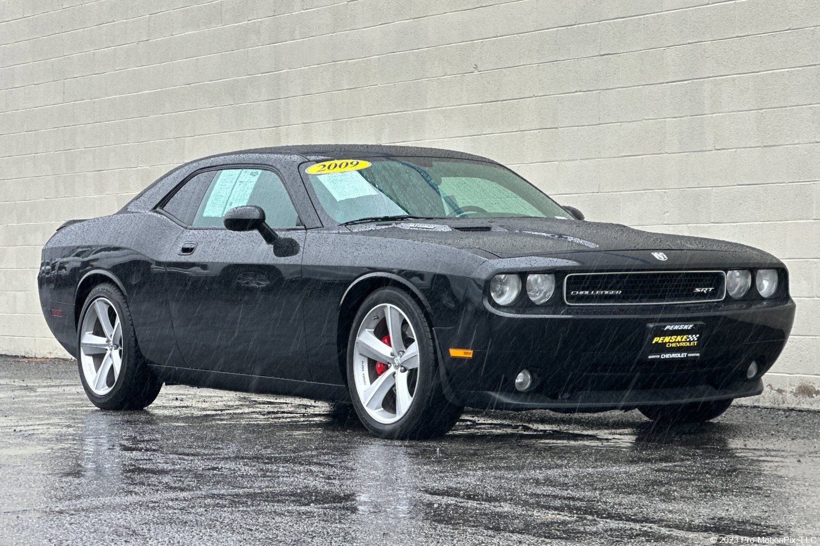 Used 2009 Dodge Challenger SRT8 w/ SRT Option Group II image 1