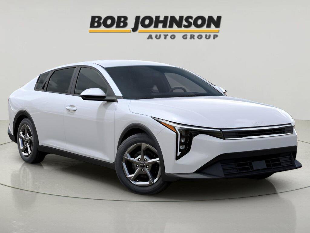 New 2026 Kia K4 FWD image 1