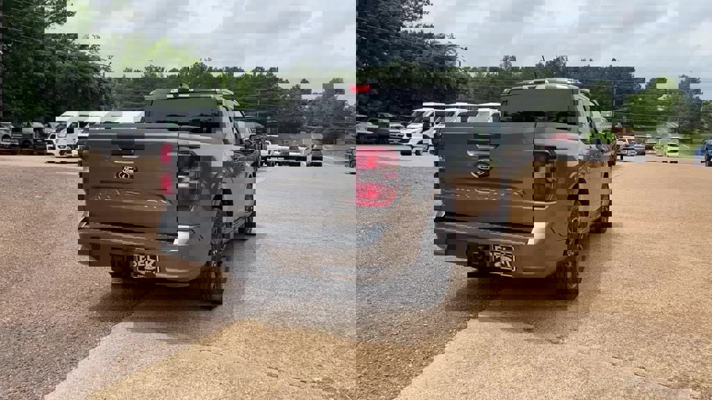 New 2025 Ford Maverick Lobo image 6